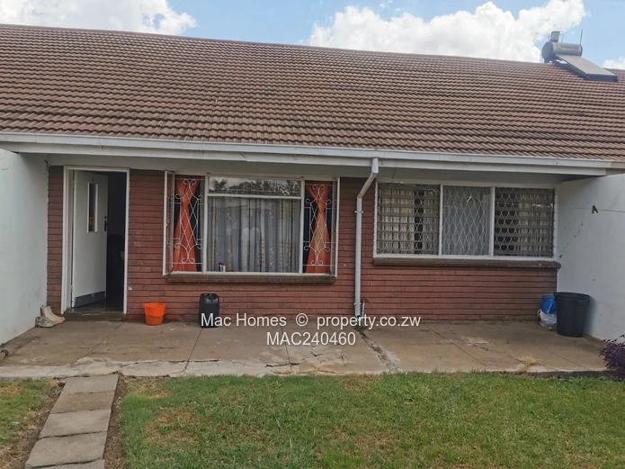 Garden Flat in a complex of 6; Sectional Title (Sole Mandate)