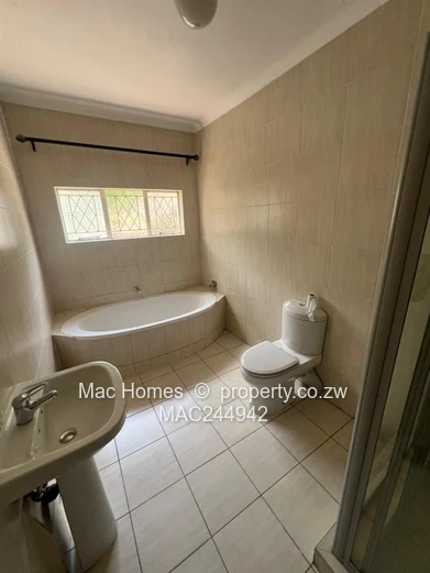 6 Bedroomed house with a 2 bedroomed cottage to let