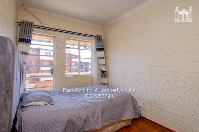 A Lovely 2 Bed Apartment In Marlborough Heights (Sole Mandate)