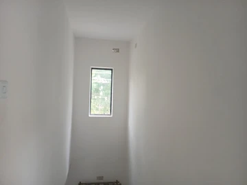 3 Bedroom Flat & Apartment