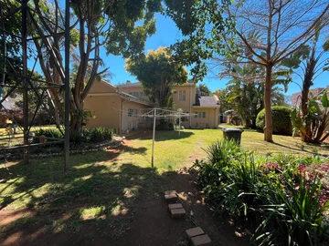 6 Bedroom House