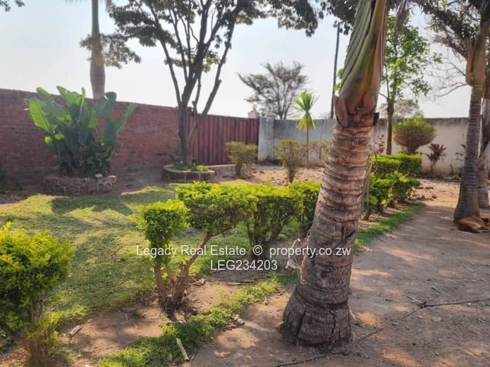 Norton Galloway Spacious Property on 3,420sqm