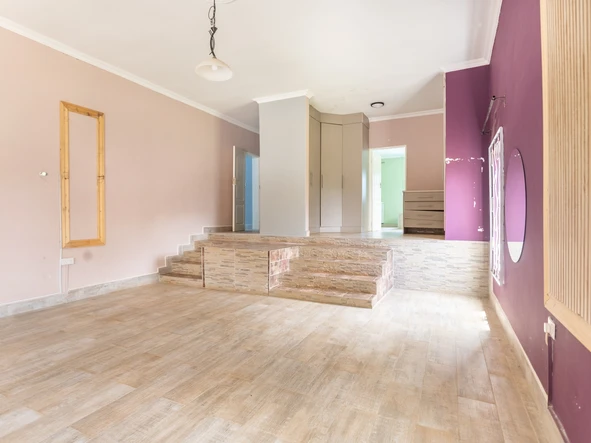 3 Bedroom Flat & Apartment