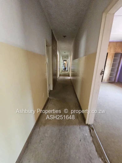 Solid Spacious House in the Old Leafy Winston Surburb of Marondera (Sole Mandate)