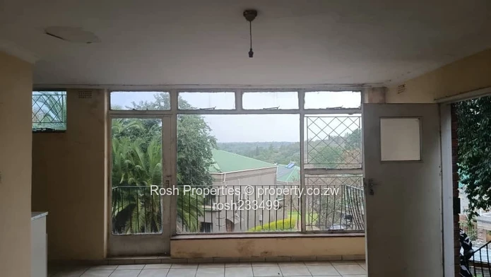 Bachelor`s Flat 2 Stunning Views in Greystone Park