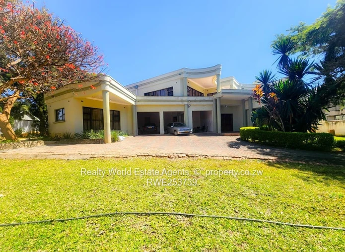 Helensvale Family Home for Sale