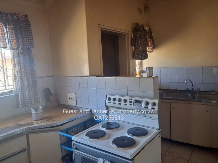 Golden Oldie Spacious Family Home for Sale - Hatfield 