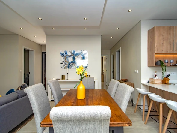 3 Bedroom Flat & Apartment