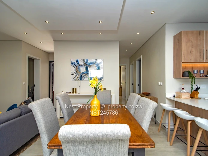 Contemporary, Modern Living In Greendale