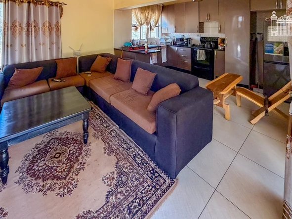 6 Bedroom House