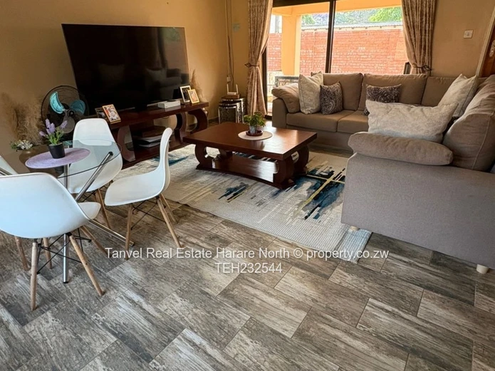 To Let, VAINONA - Available 1 Nov 2025. 3 bedrooms, main en suite, all bedrooms with BICs, fitted ki