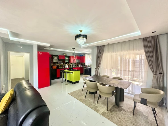 5 Bedroom House