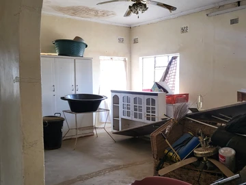 Stands & Residential Land