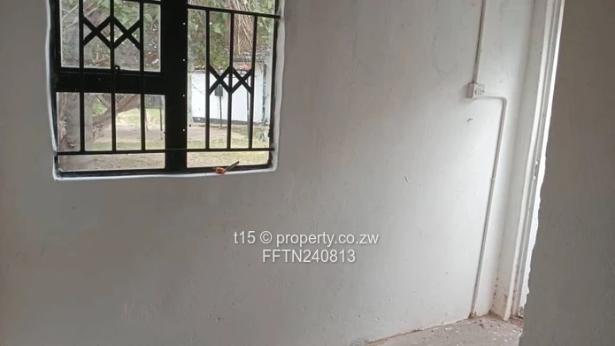 A cozy cottage for a single person is on the block in mayerick park