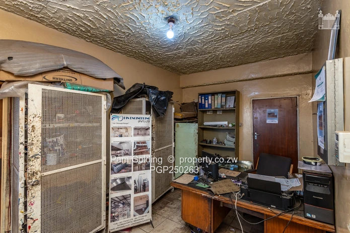Industrial Warehouse For Sale In Willowvale