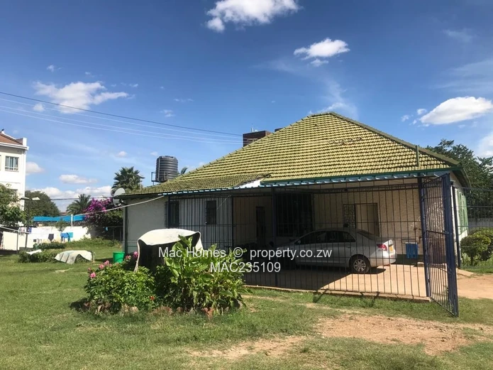 Townhouse/Commercial Property For Sale