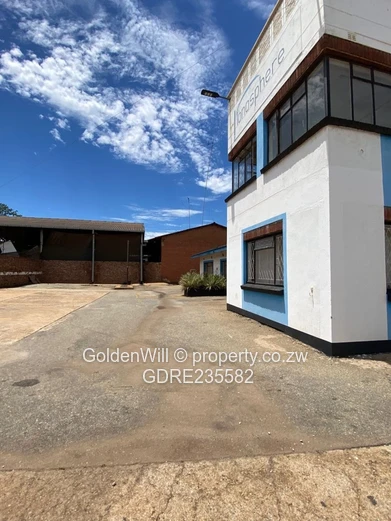 Bluffhill Warehouse for Rental in Madokero 