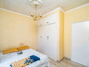 3 Bedroom Flat & Apartment