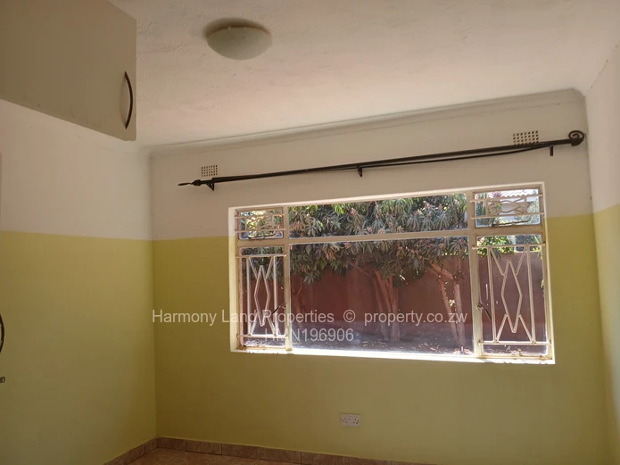 Bluffhill -5 Bedroomed House To Let