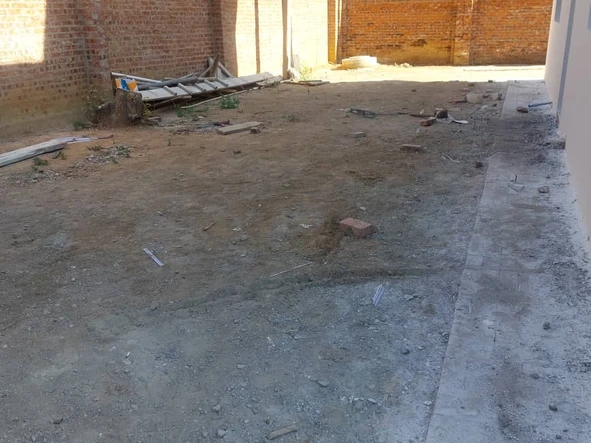 4 Bedroom Flat & Apartment