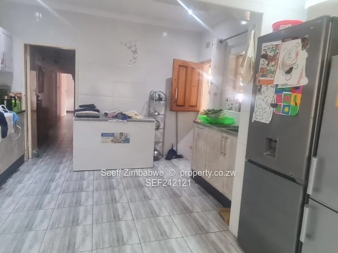 Eastlea 4-Bed Home with Lush Garden & Borehole