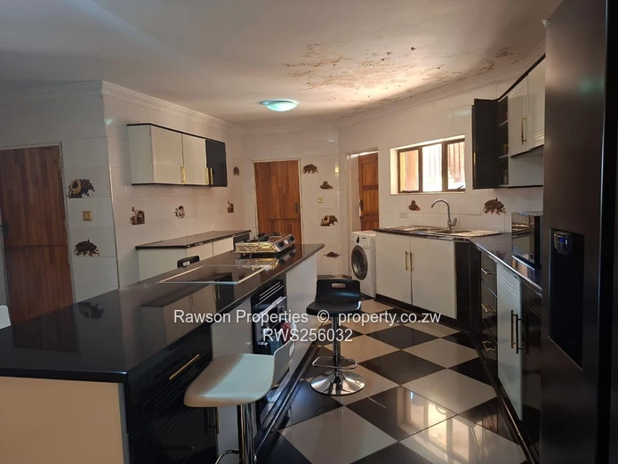 Carrick House For Sale (Sole Mandate)