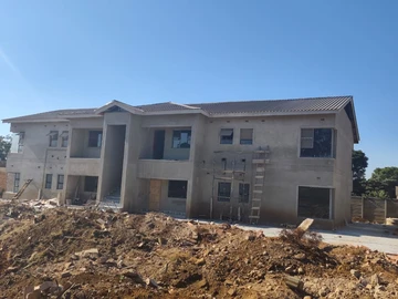 3 Bedroom Flat & Apartment
