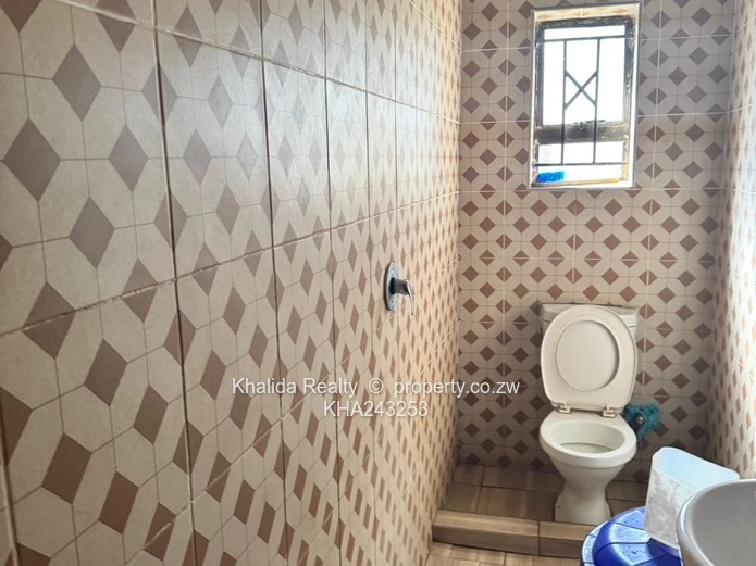 Dzivarasekwa extension house for rent