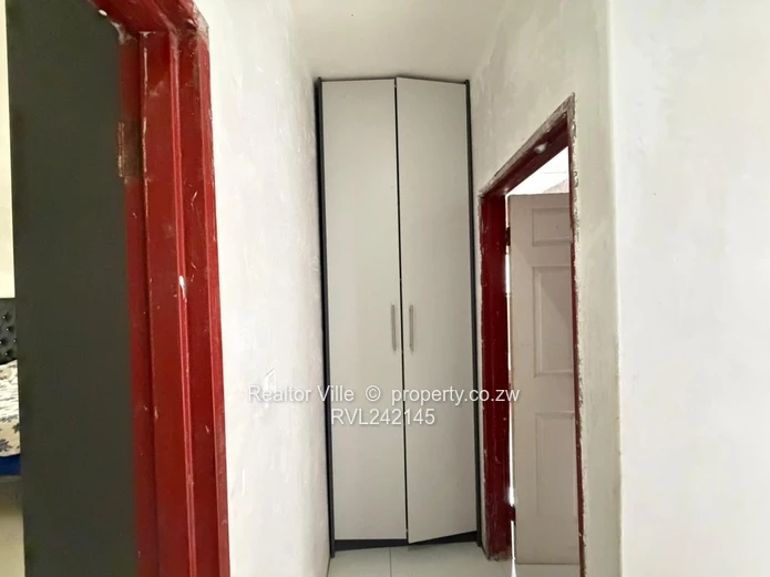 Modern 3-bed House in Mabvazuva, Ruwa 