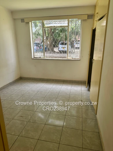 Flat To Let