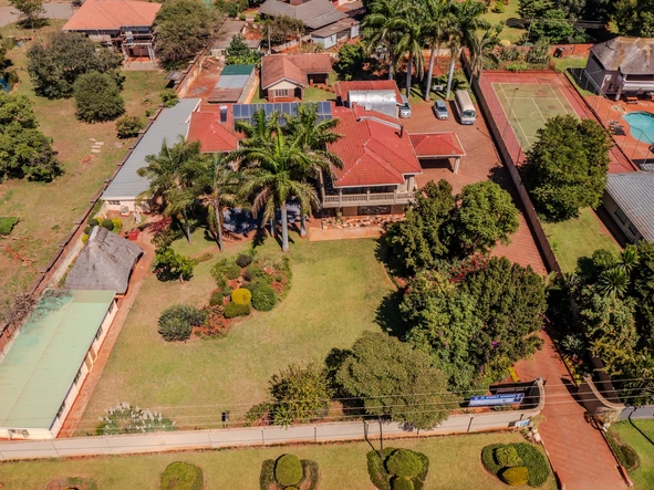 8 Bedroom House