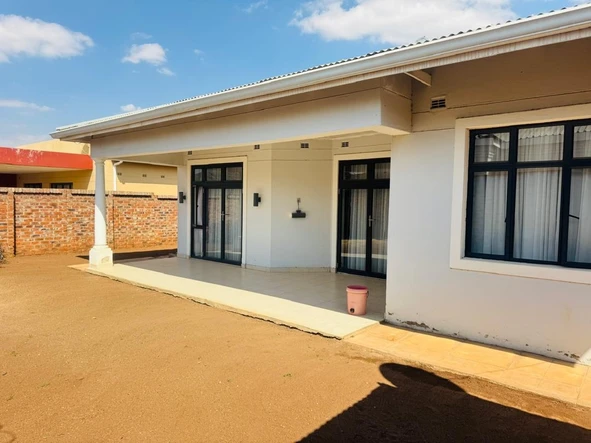 3 Bedroom Garden Flat