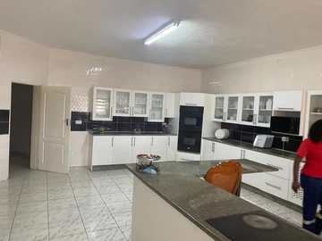 Farm & Agricultural Land