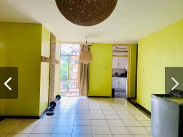 2 Bedroom Flat & Apartment