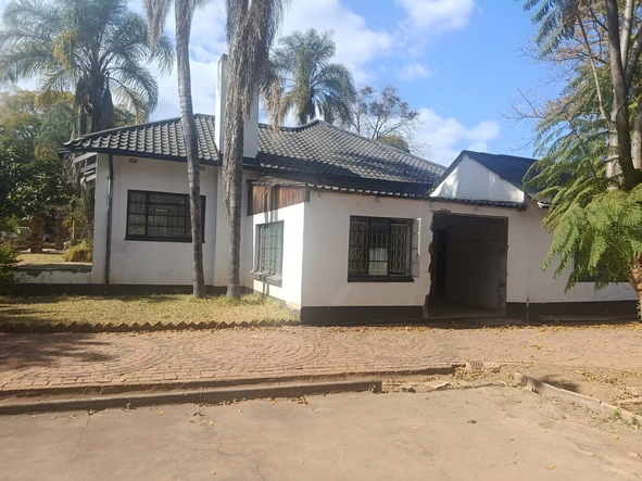5 Bedroom House