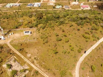 Commercial & Industrial Land