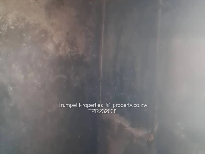 Walled 5-Bed Home with Verandah in Sunningdale