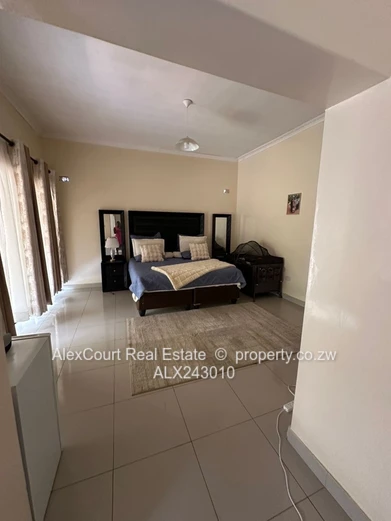 Neat Duplex Apartment In A Complex