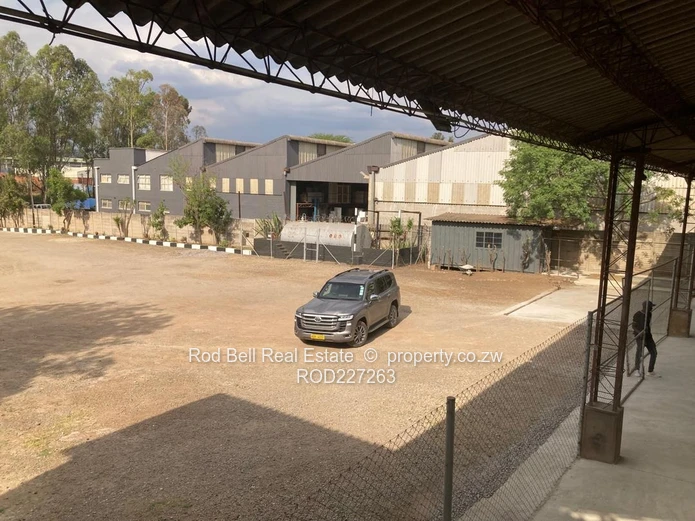 Spacious Warehouse/Office Space for Rent in Msasa.