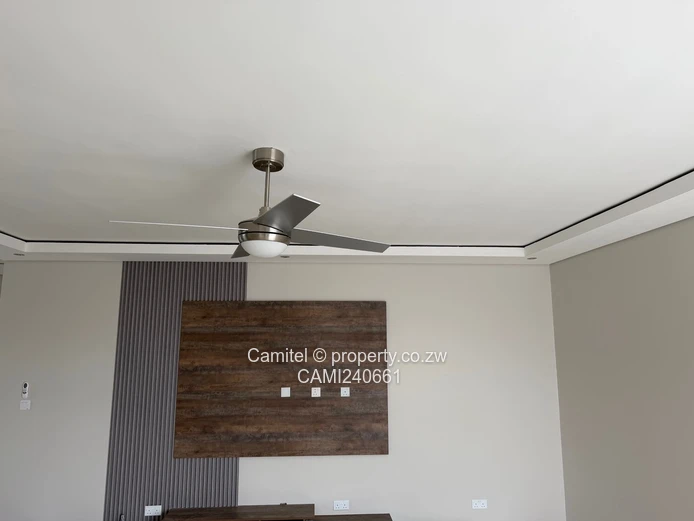 4beds all en-suite ,borehole,swimming pool sitting on 540sqm and title deed