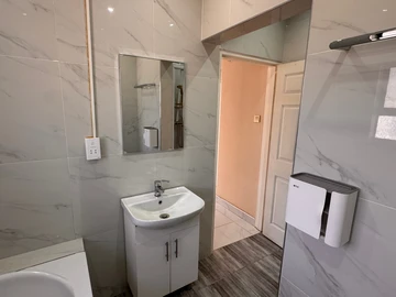 3 Bedroom Cottage