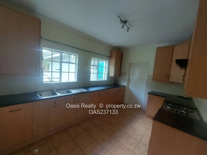 Townhouse to Let – Windsor Manors, Newlands