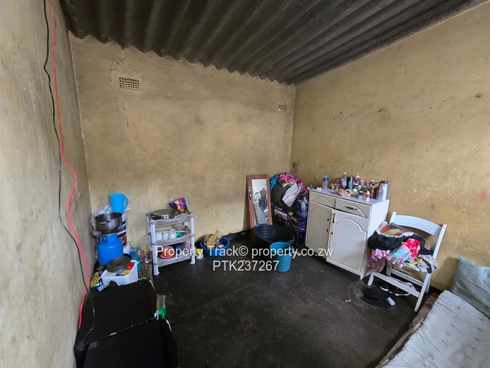 Family home on double stand - 620sqm