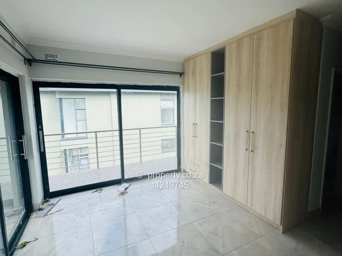 Marlborough East 4 bedroomed duplex apartment for rent 