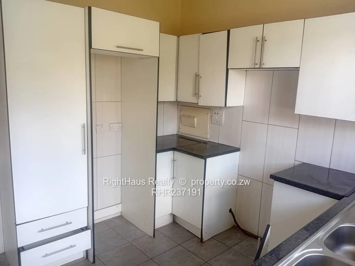 A Cozy Garden Flat To Rent In Marlborough