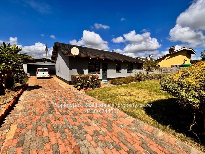 Houghton Park house for sale! 