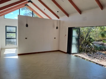 Unlock The Potential of this Greystone Park Gem!