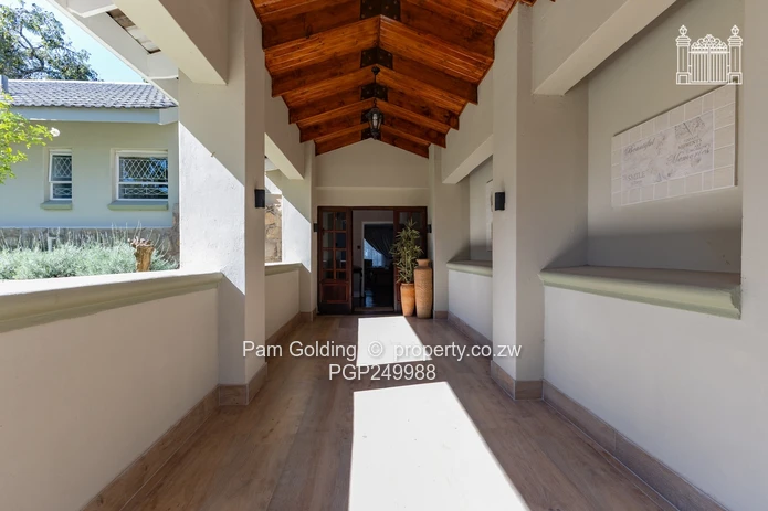 Luxurious Fully Furnished Home in Glen Lorne (Sole Mandate)