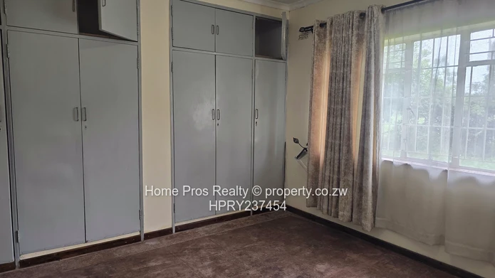 To Let -  Spacious Property In Hatfield Available Immediately (Sole Mandate)