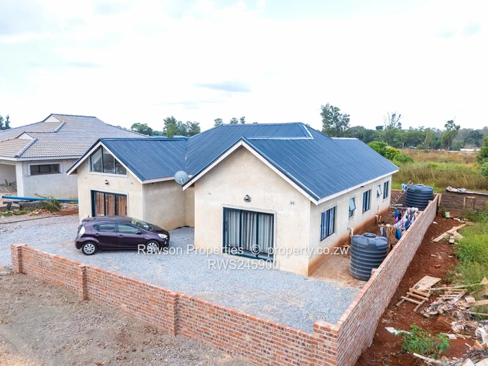 Modern 4-Bed Home with Solar Backup – Nyeredzi Ridge
